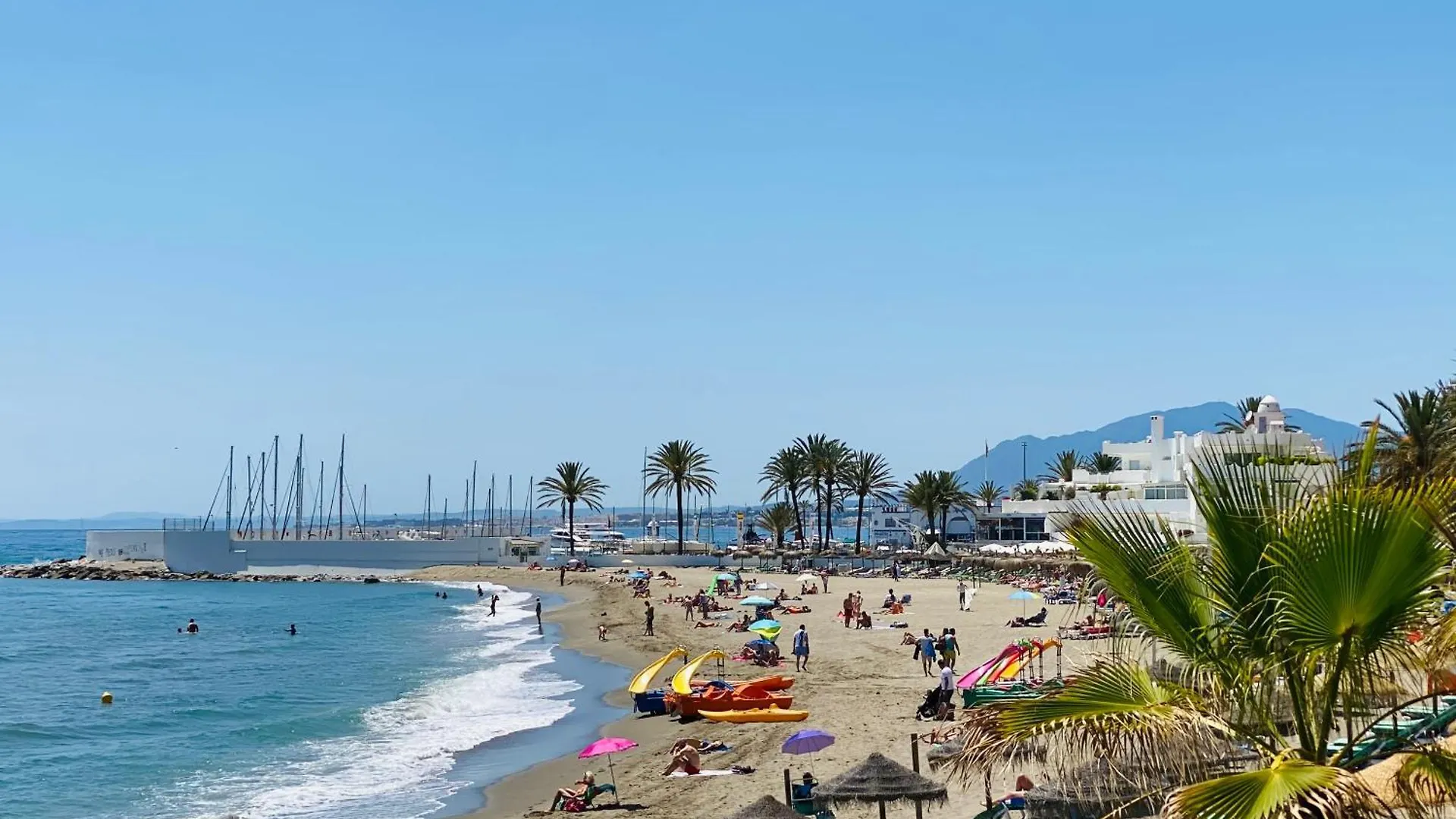 The First Line Of The Sea Apartment Marbella